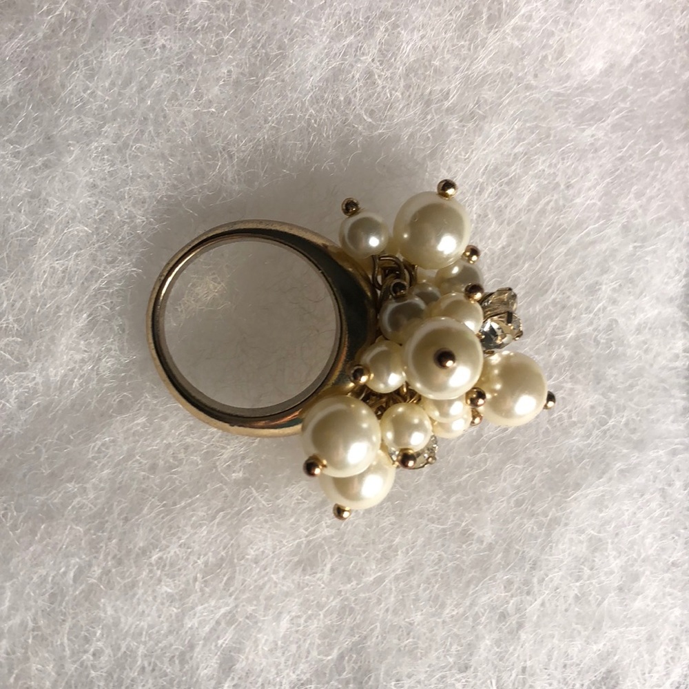 Fun gold and pearl cocktail ring